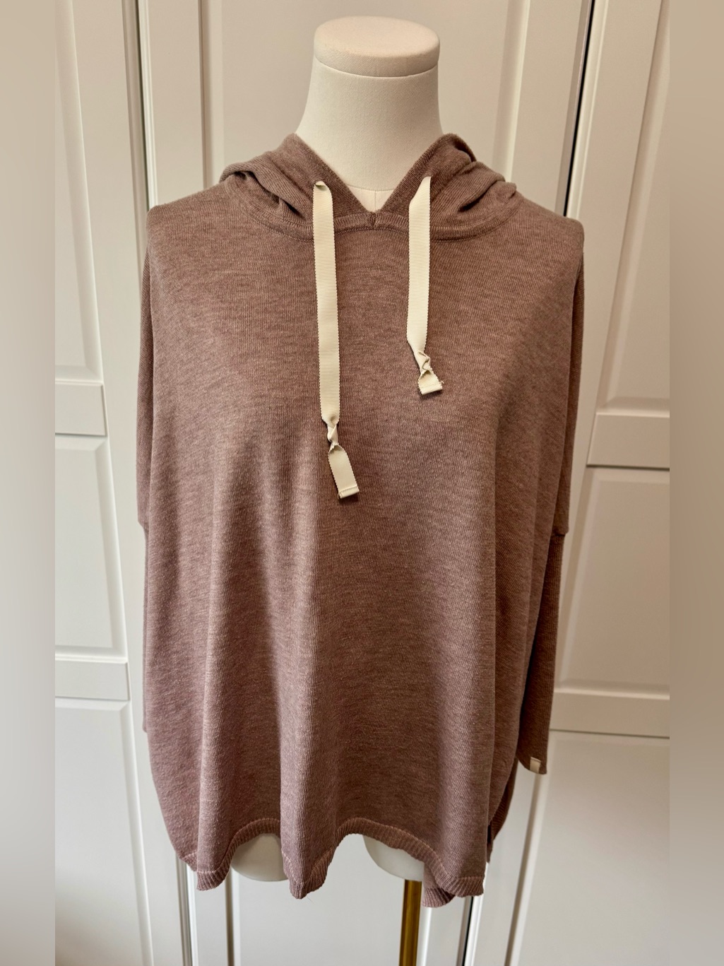 Mersea Catalina Knit Hoodie Top In Mauve Taupe With Cream Accents Xl